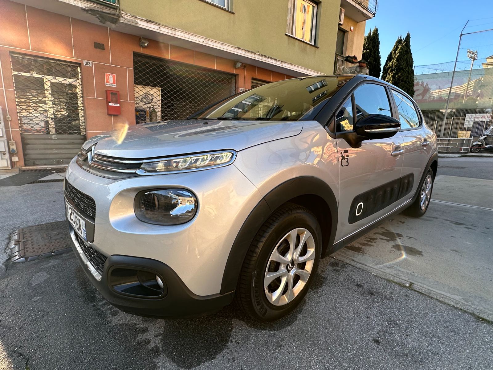 Citroen C3 PURETECH 82 GRAPHIC